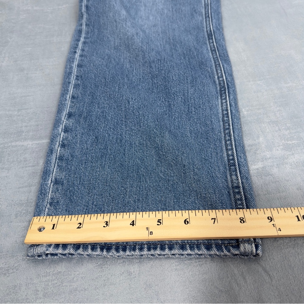 Uniqlo High-Rise Straight Jeans - Light Blue Denim - Picture 14 of 15